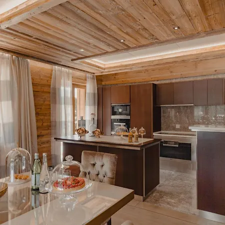 Ultima Residences Hotel 5*
